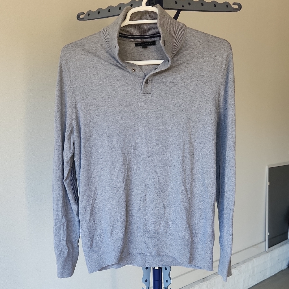 Banana Republic Light Gray Turtleneck Sweater